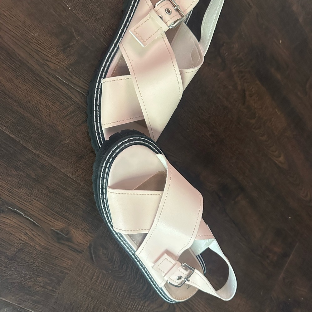 Bohme Cream Women's Sandals~ Size 8 - Picture 5 of 7